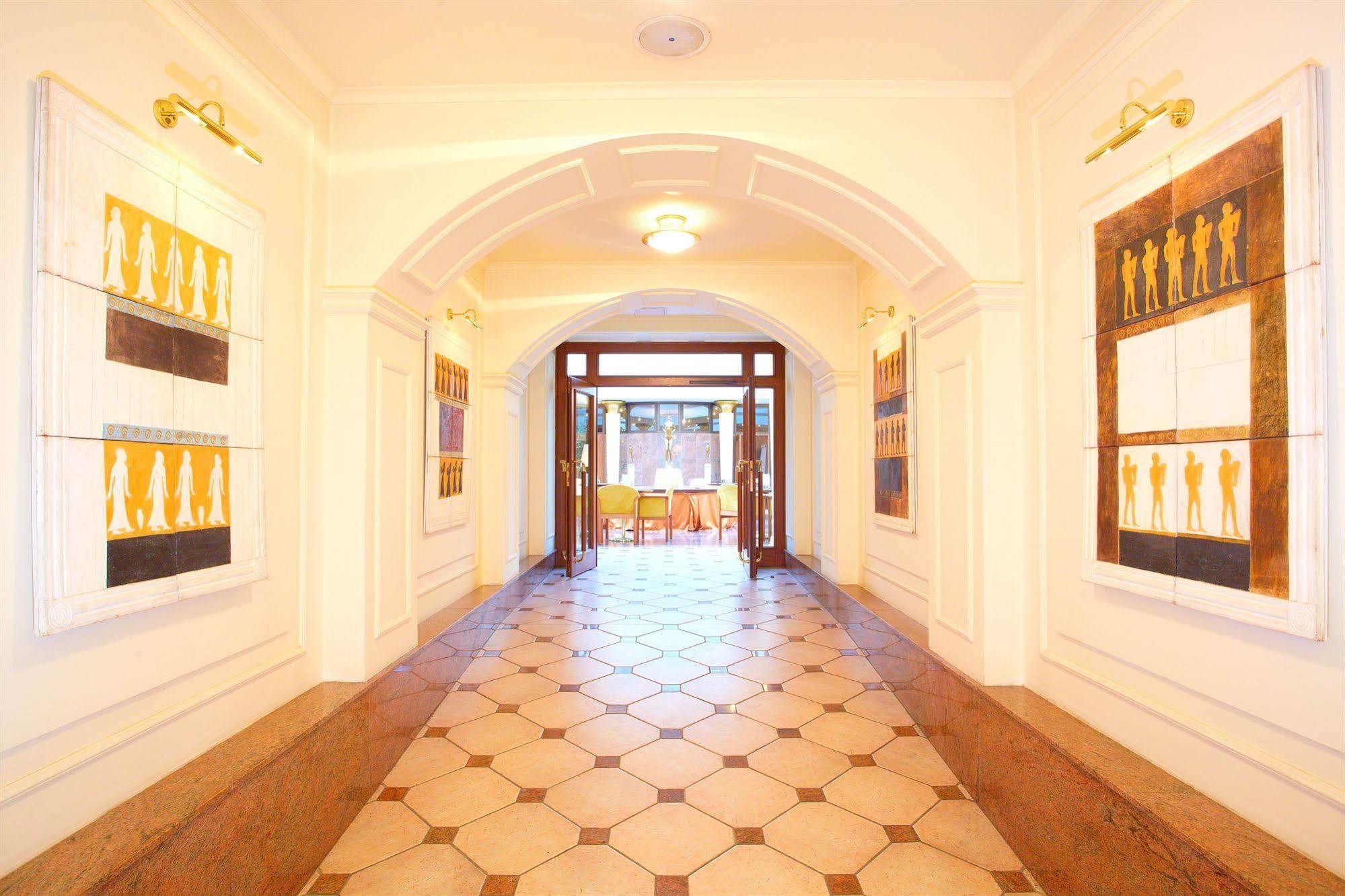 ホテル Galerie Royale プラハ エクステリア 写真